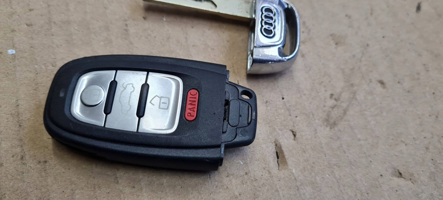 S6 C7 4G LIFT A6 key PILOT SMART KEY USA PANIC 4G0959754DM