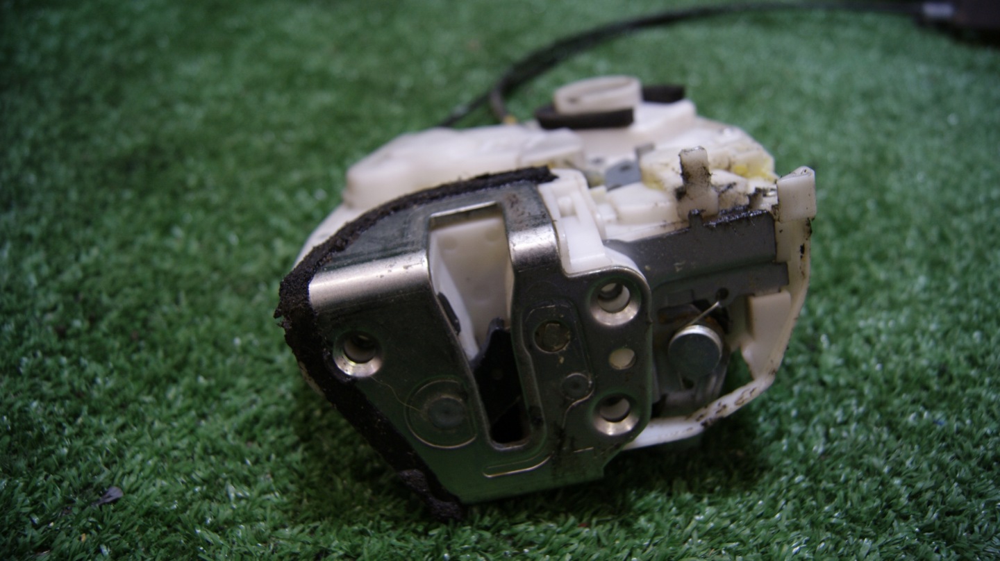 lock door left rear part rear SUZUKI SWIFT 4