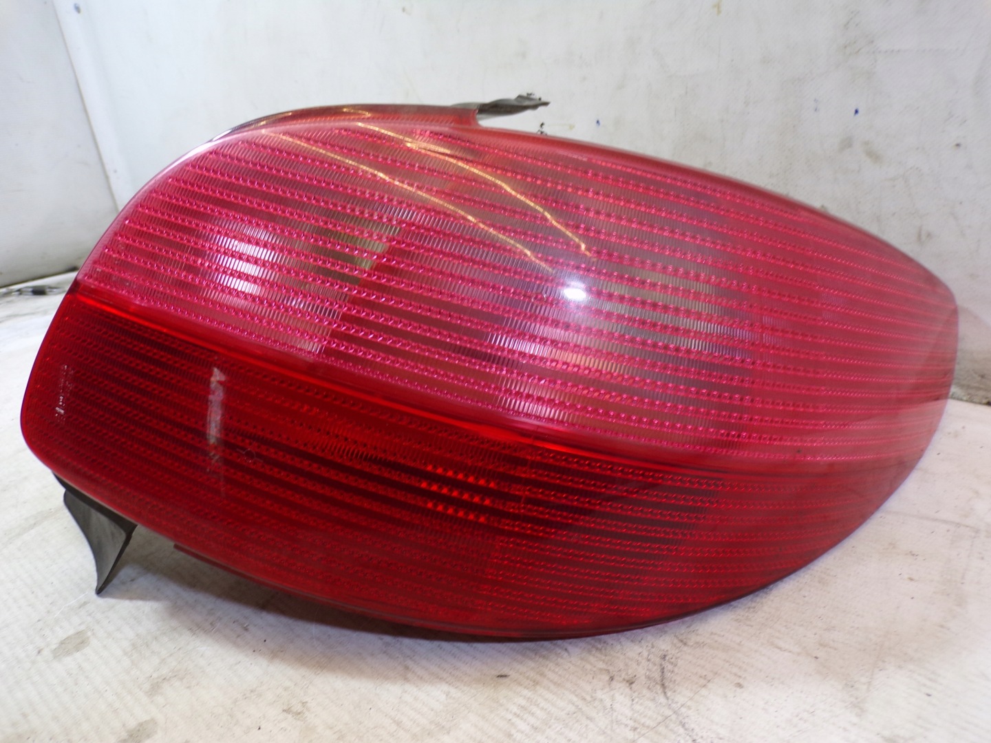 light rear rear part right PEUGEOT 206 (3)