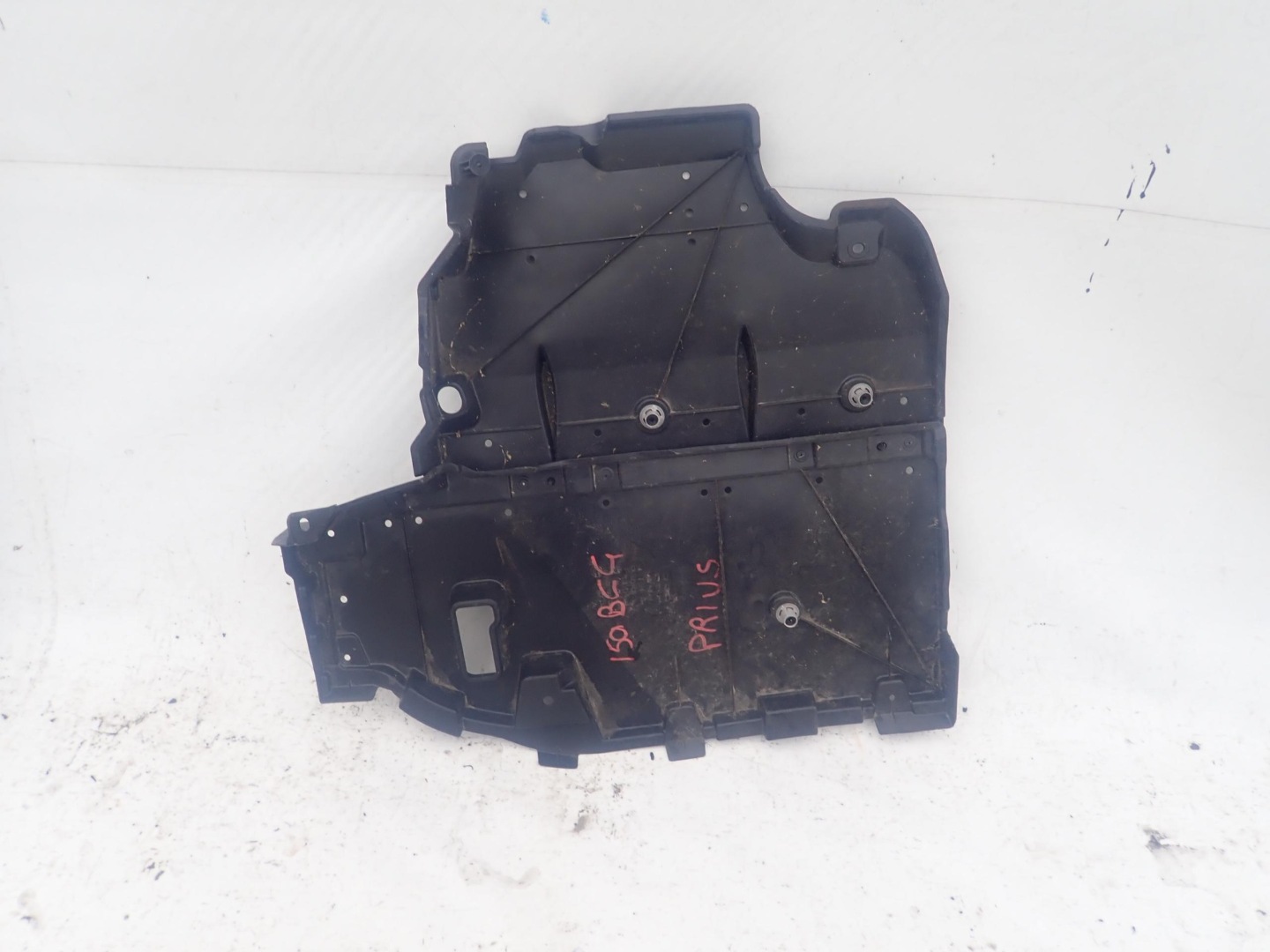 TOYOTA PRIUS III 09- cover below engine 58398-47031