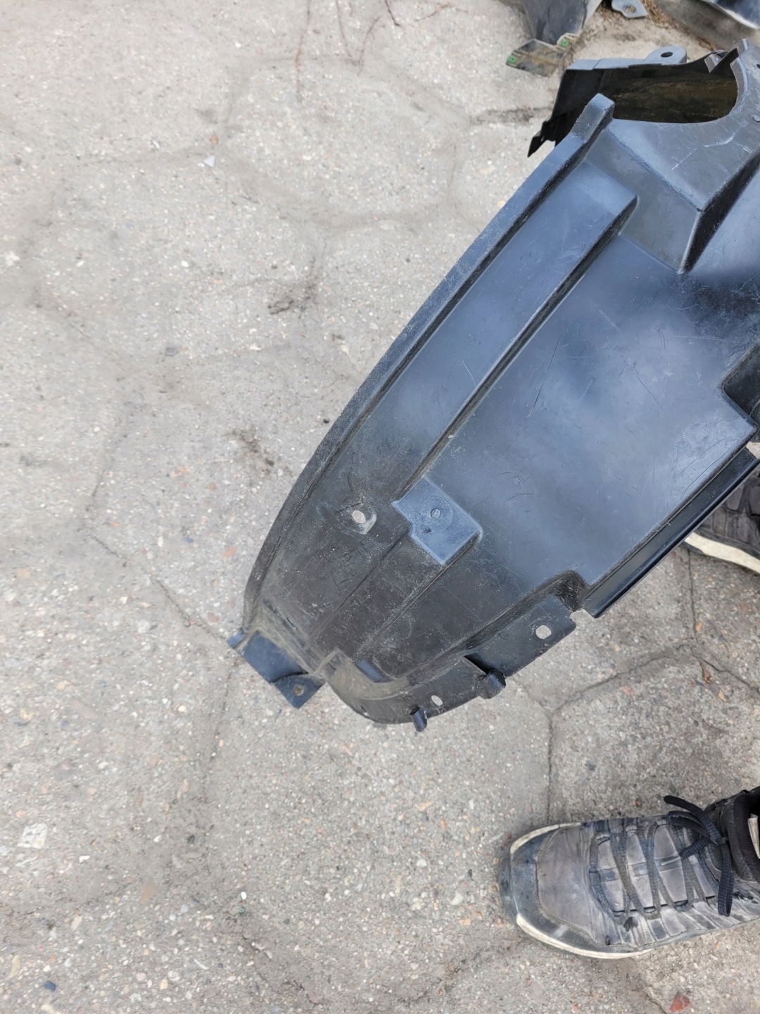 mudguard front front right SUZUKI SWIFT MK7