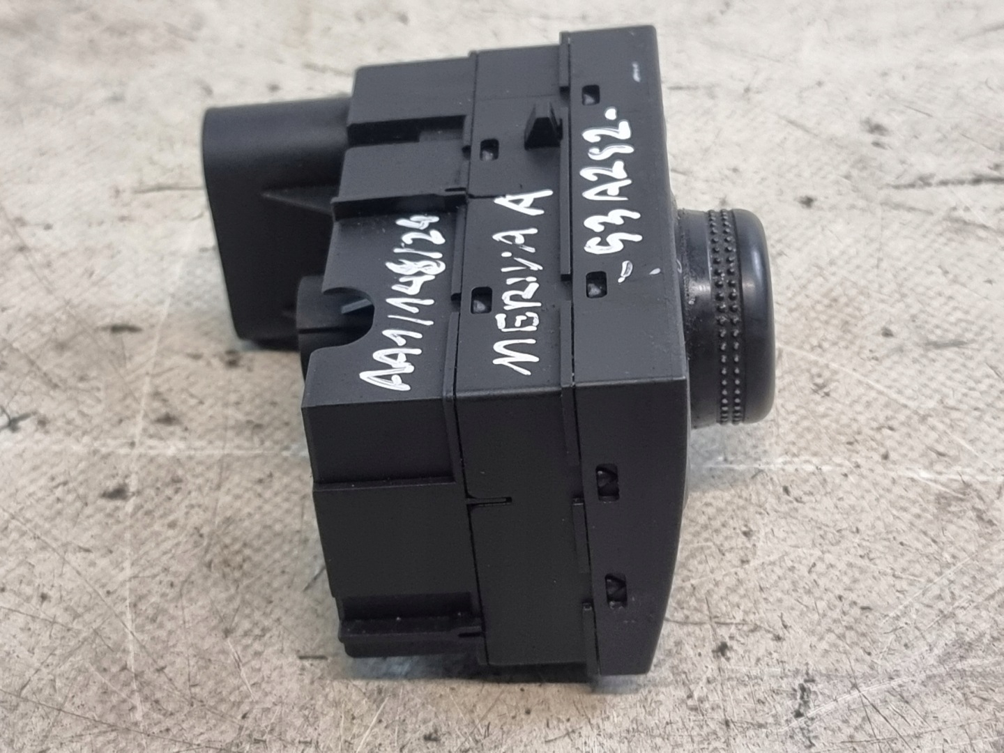 switch light switch OE 93394756 OPEL MERIVA A 04r