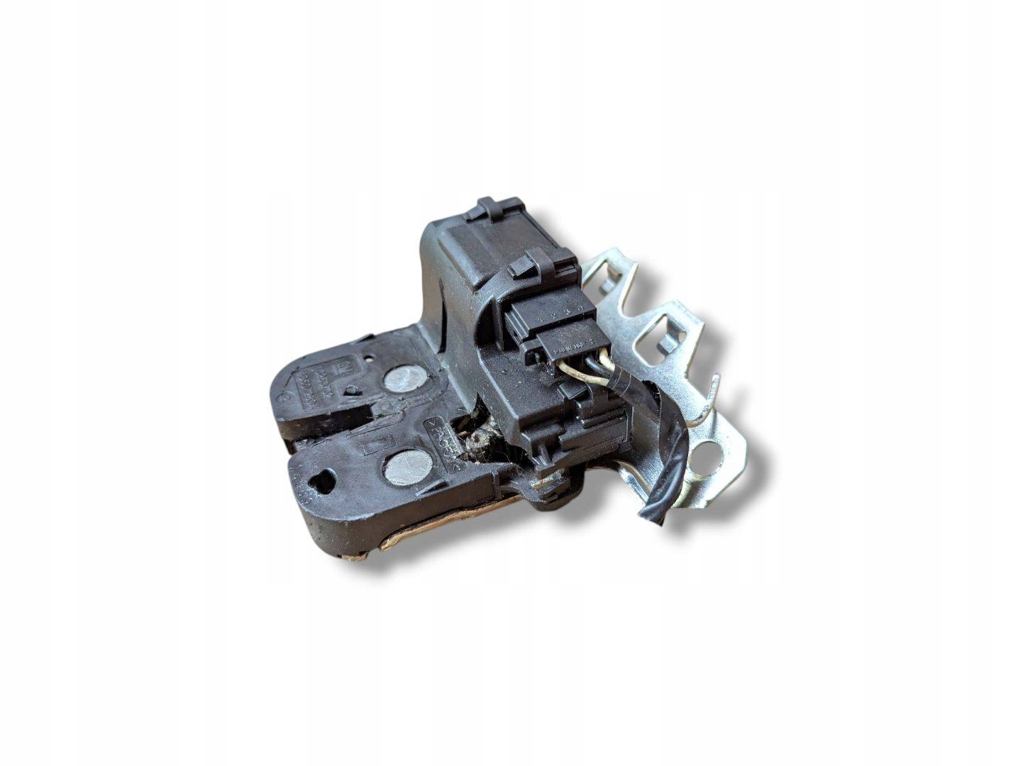 lock bonnet boot Opel Insignia A 2009 13253732