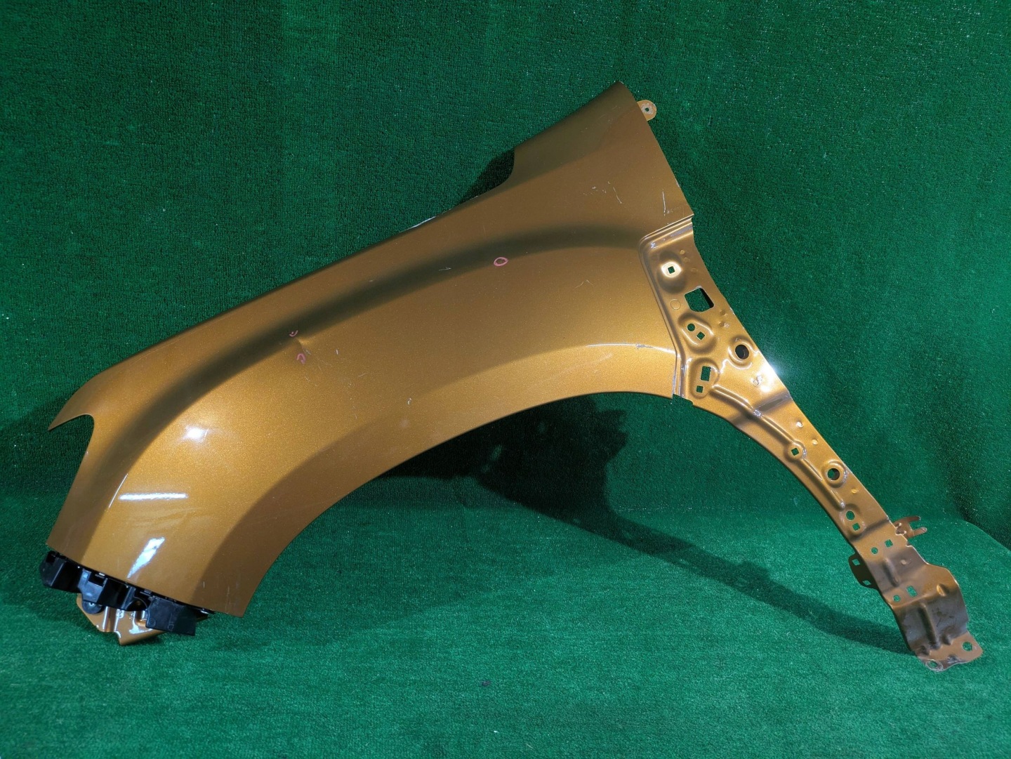 fender front left front DACIA DUSTER II NR.103