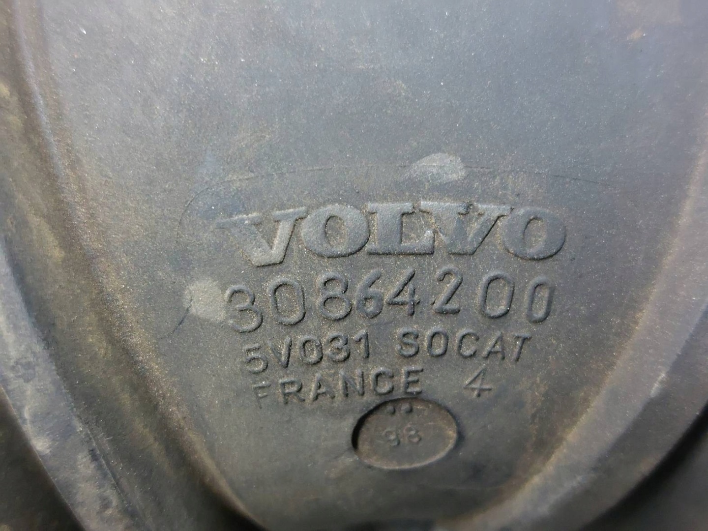 pipe air hose VOLVO S40 and 30864200
