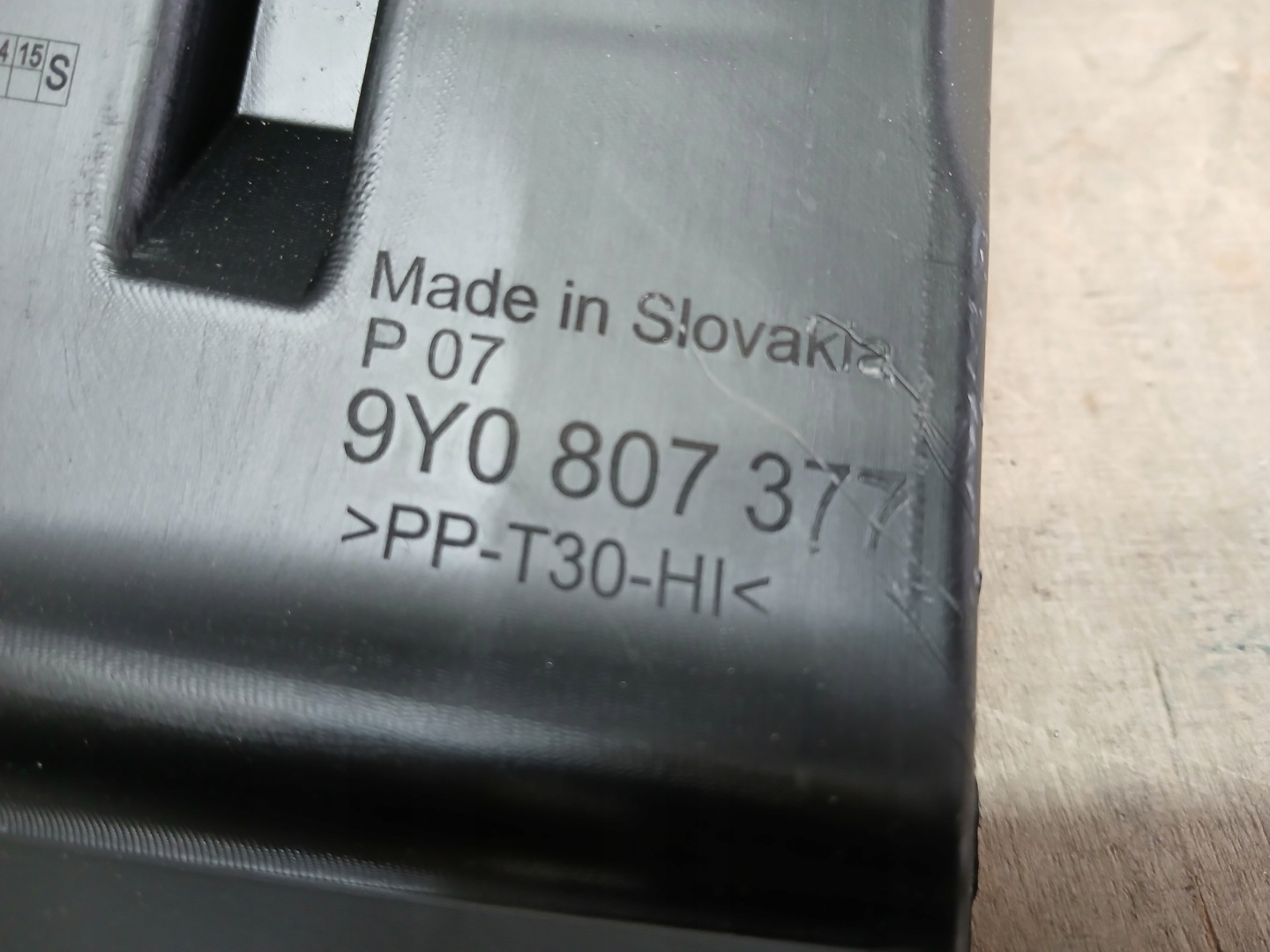 bumper rear part support left PORSCHE CAYENNE III 3 9Y0 9Y0807377