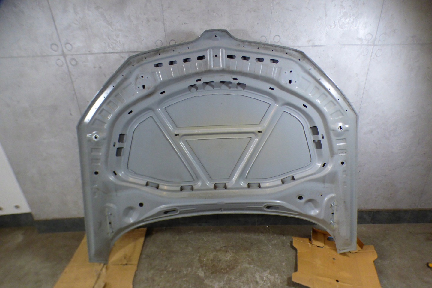 Cofano 3V0823155 Originale lakier SKODA SUPERB III