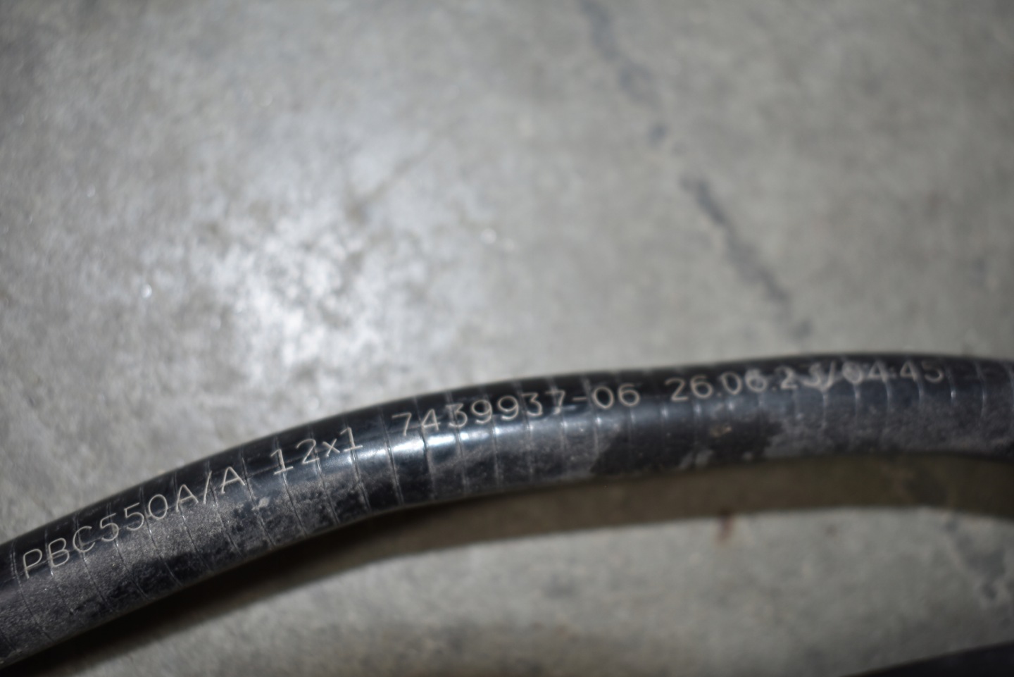 IDEALNY PRZEEWODY Carburant BMW G07 1