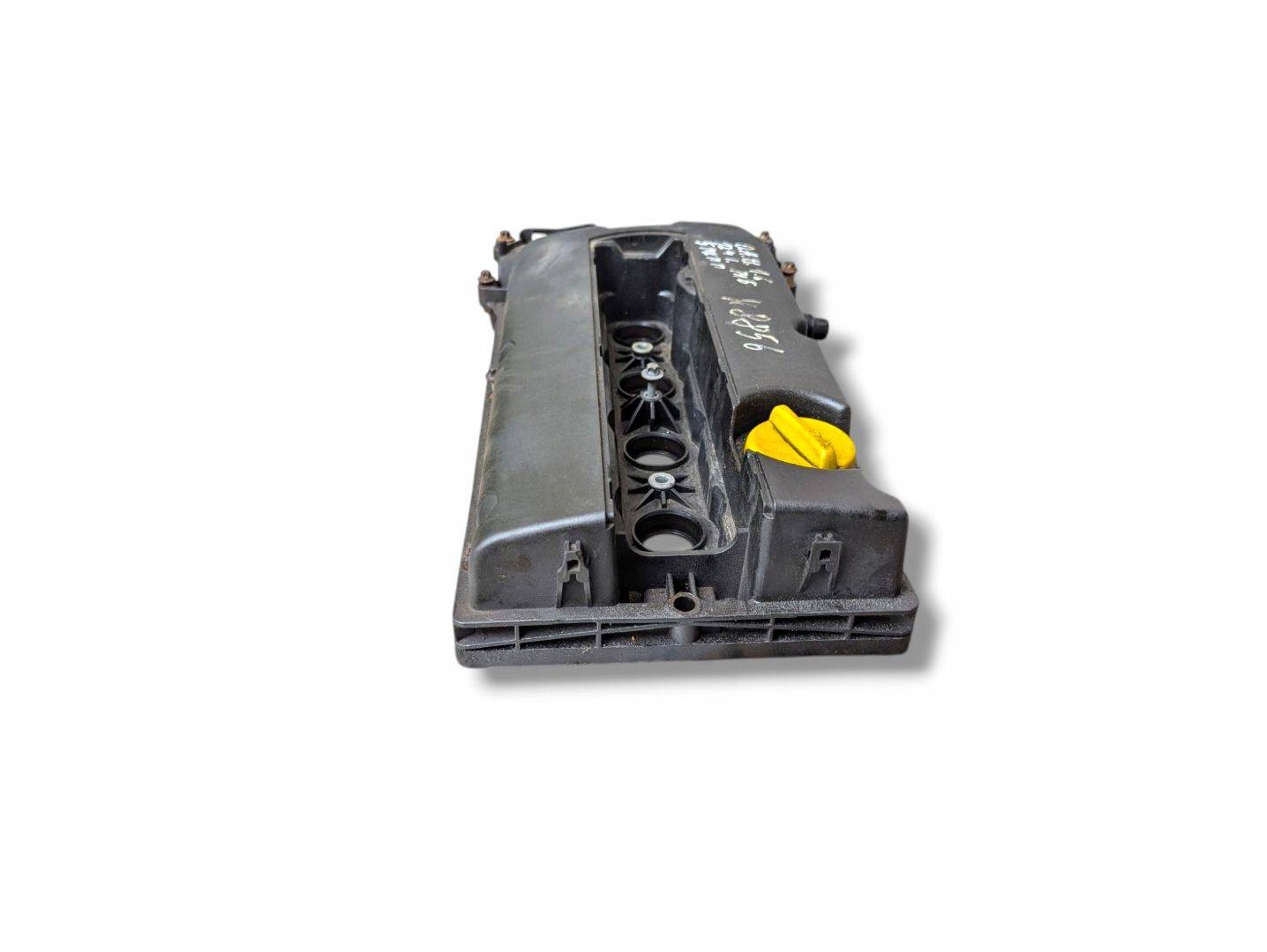 Abdeckung der Ventile Opel Astra GTC H facelift 2007 55564395
