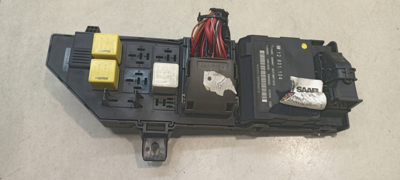 Module fusibles SAAB 93 II 2.2 TID 46002326