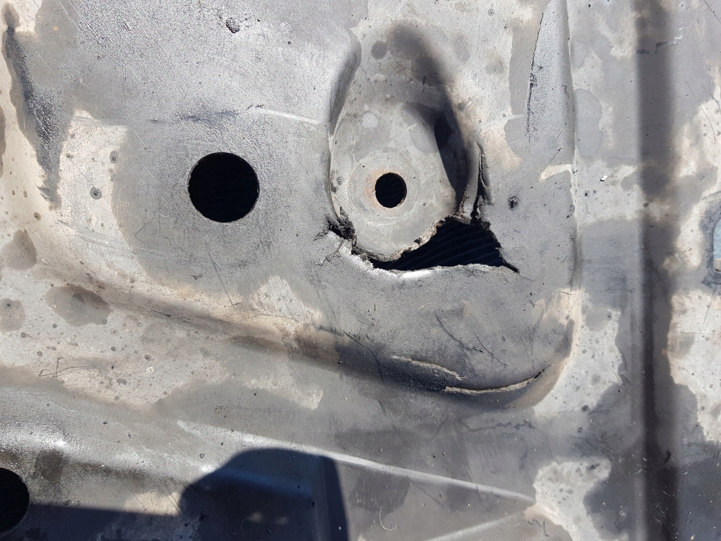 cover cover below engine MERCEDES R-KLASA W251