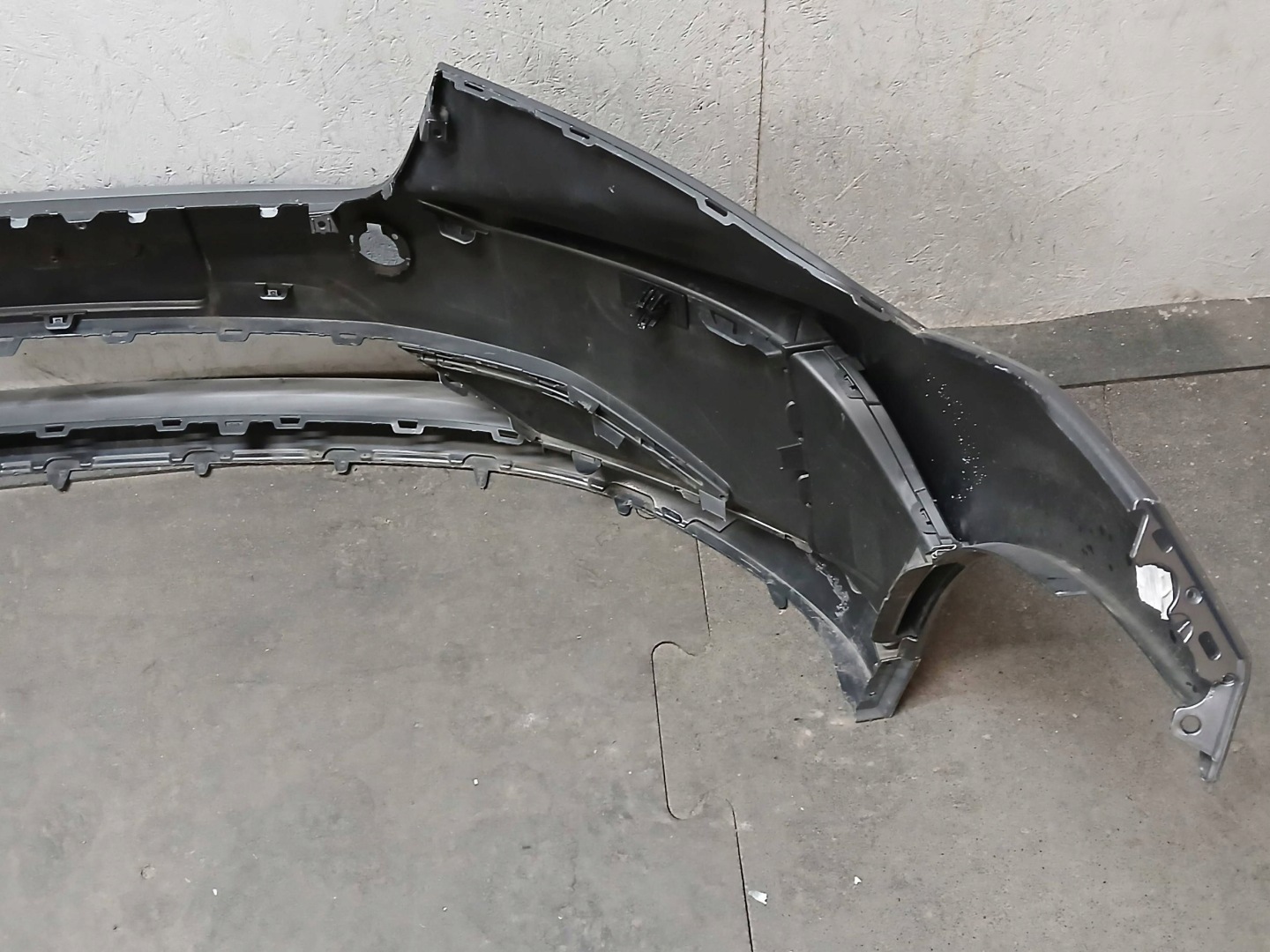 nárazník předek SKODA ENYAQ