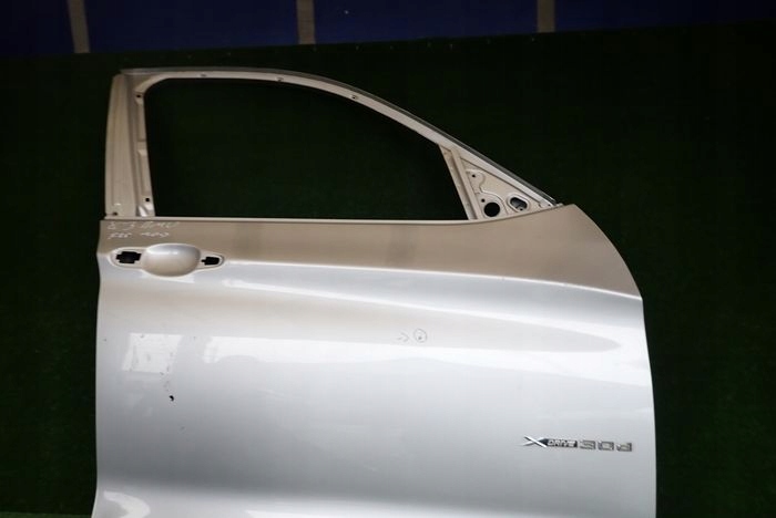 BMW X3 F25 10- door right front front