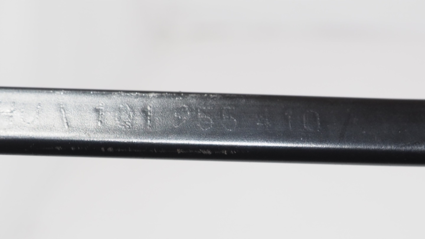 VW Golf VI wiper arm left right front