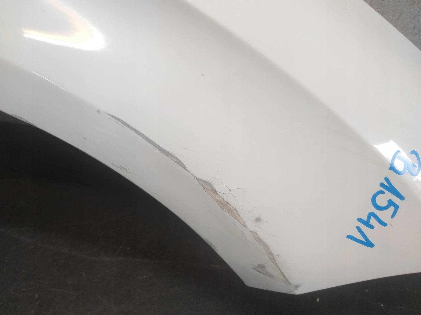 FENDER FRONT RIGHT SEAT LEON II 2 1P0