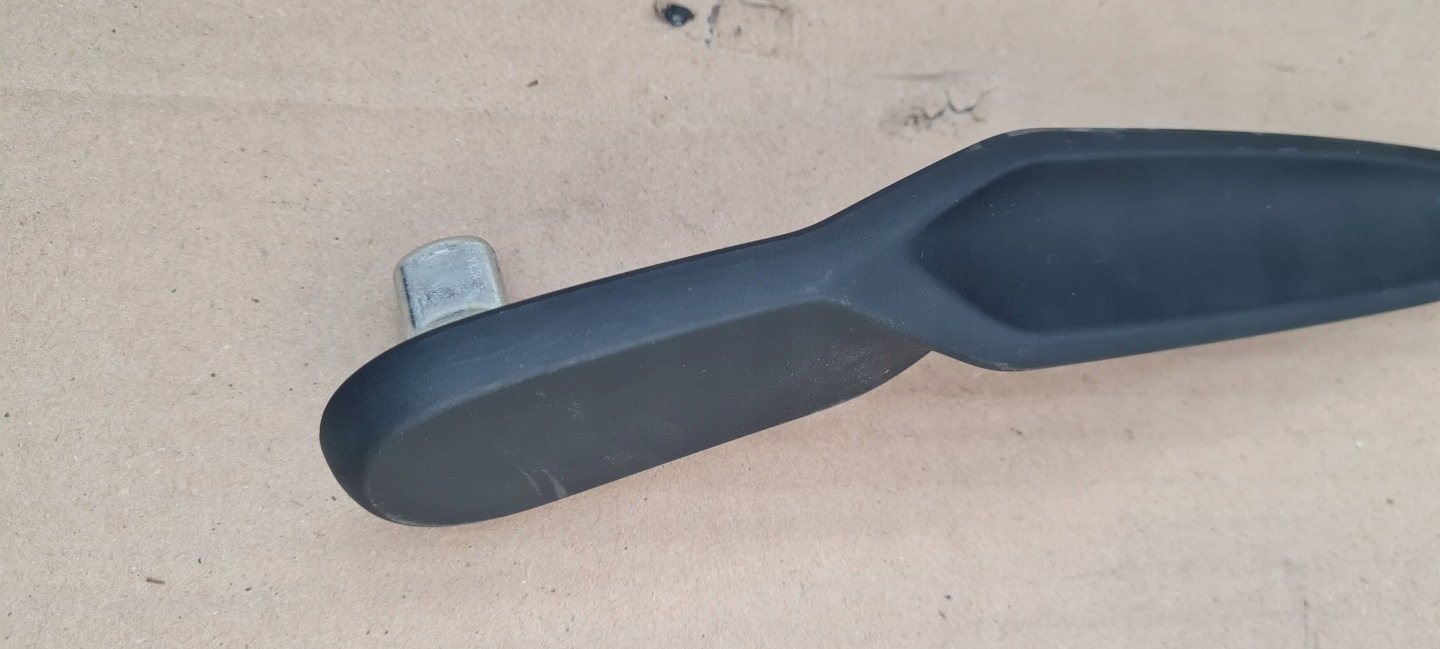 Q5 80A bracket handle lifting seat right right front 80A881254A