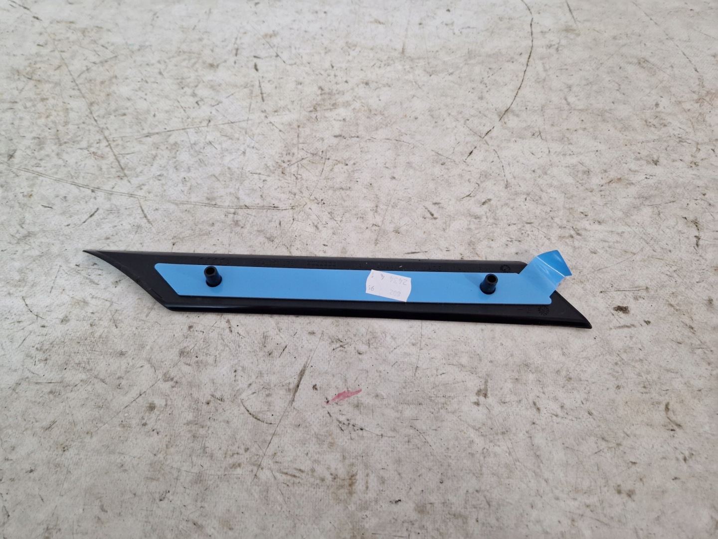 AUDI Q4 E-TRON right moulding fender bumper rear part