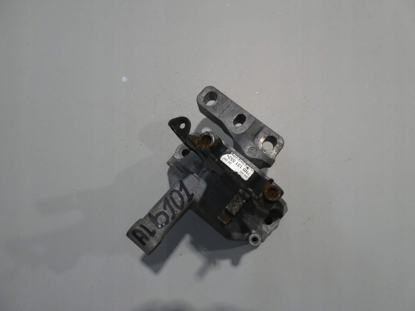 engine mount VW TIGUAN 5N0199262F