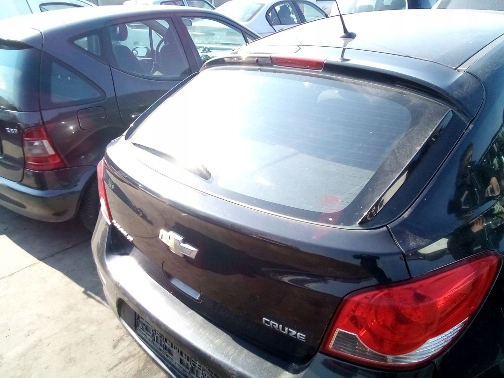 Chevrolet Cruze HB boot door rear GAR