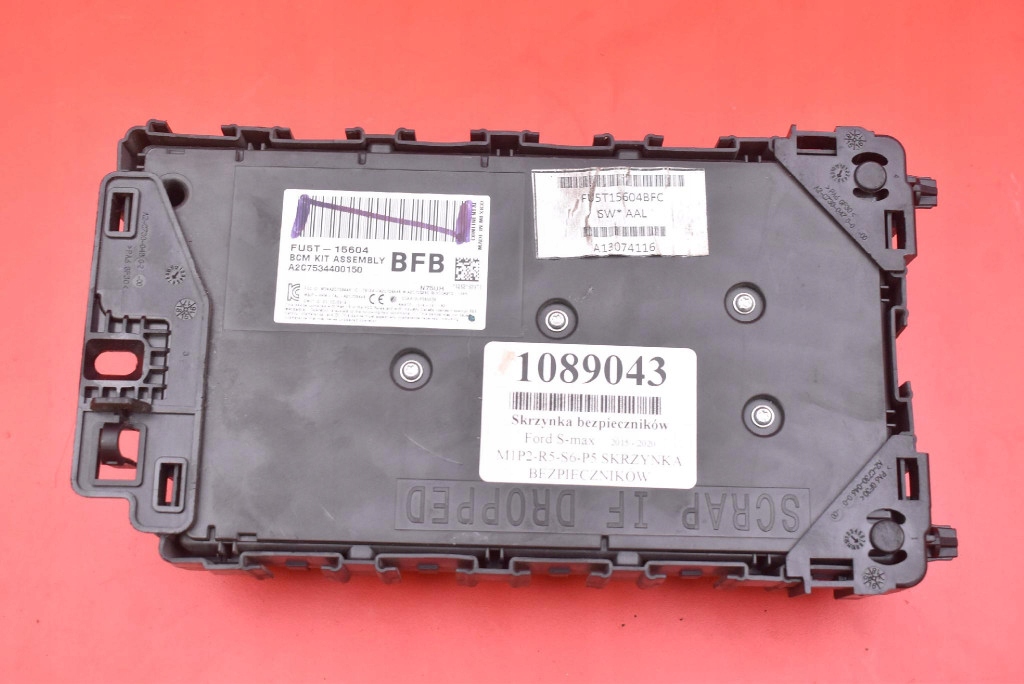 Module fusibles BCM FU5T-15604-BFB FORD S-MAX MK2 2.0 TDCI 180 KM