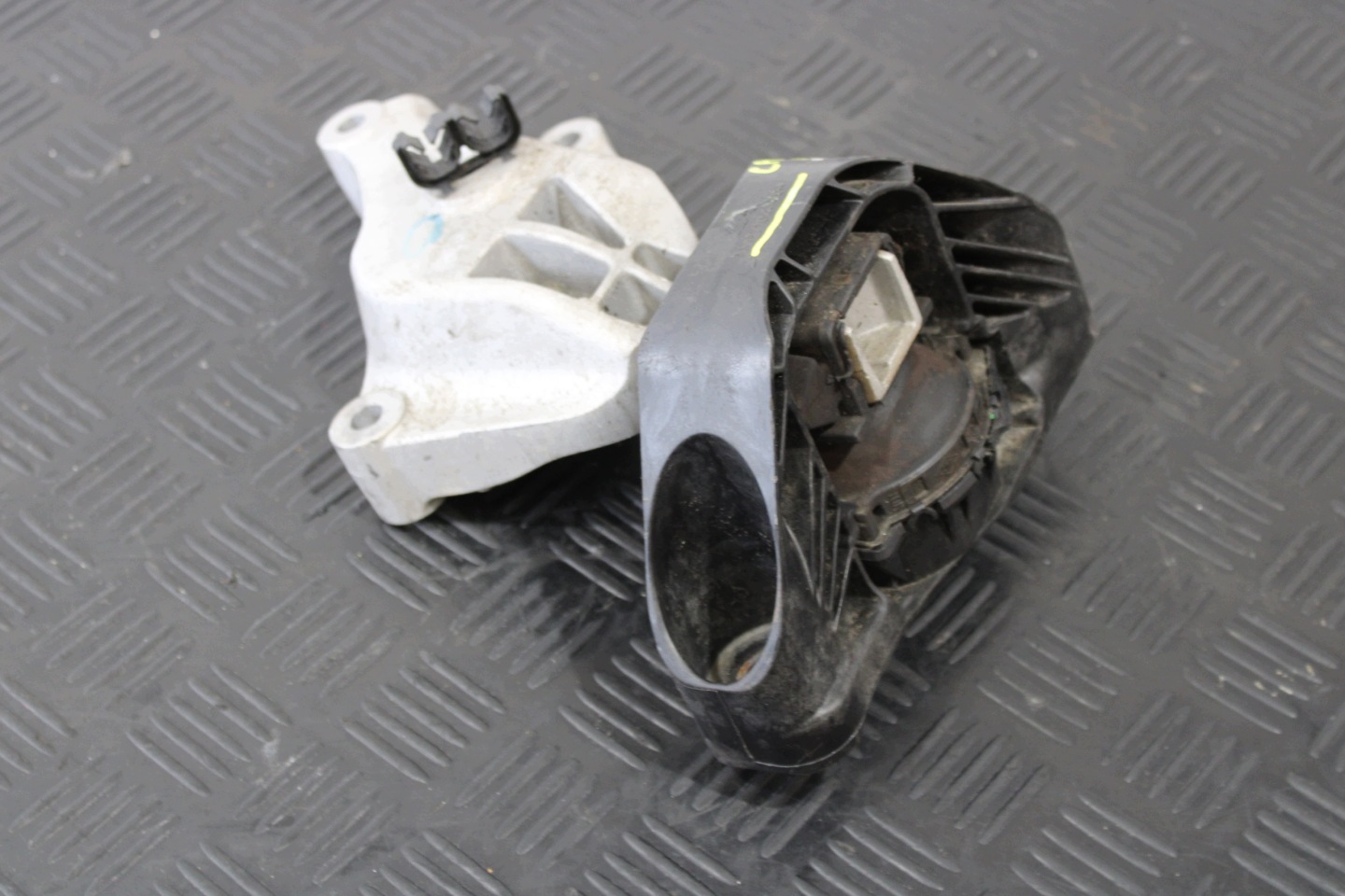 holder engine mount 112104949R RENAULT CAPTUR II 2 1,0 TCE
