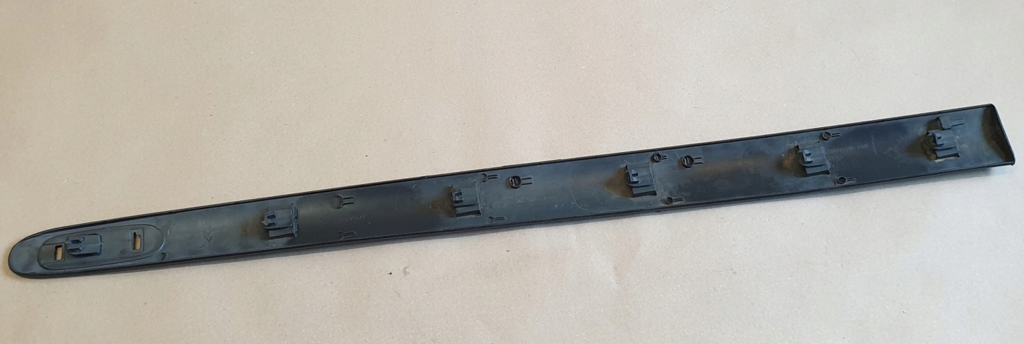 moulding door left front RENAULT MEGANE and 5D OE