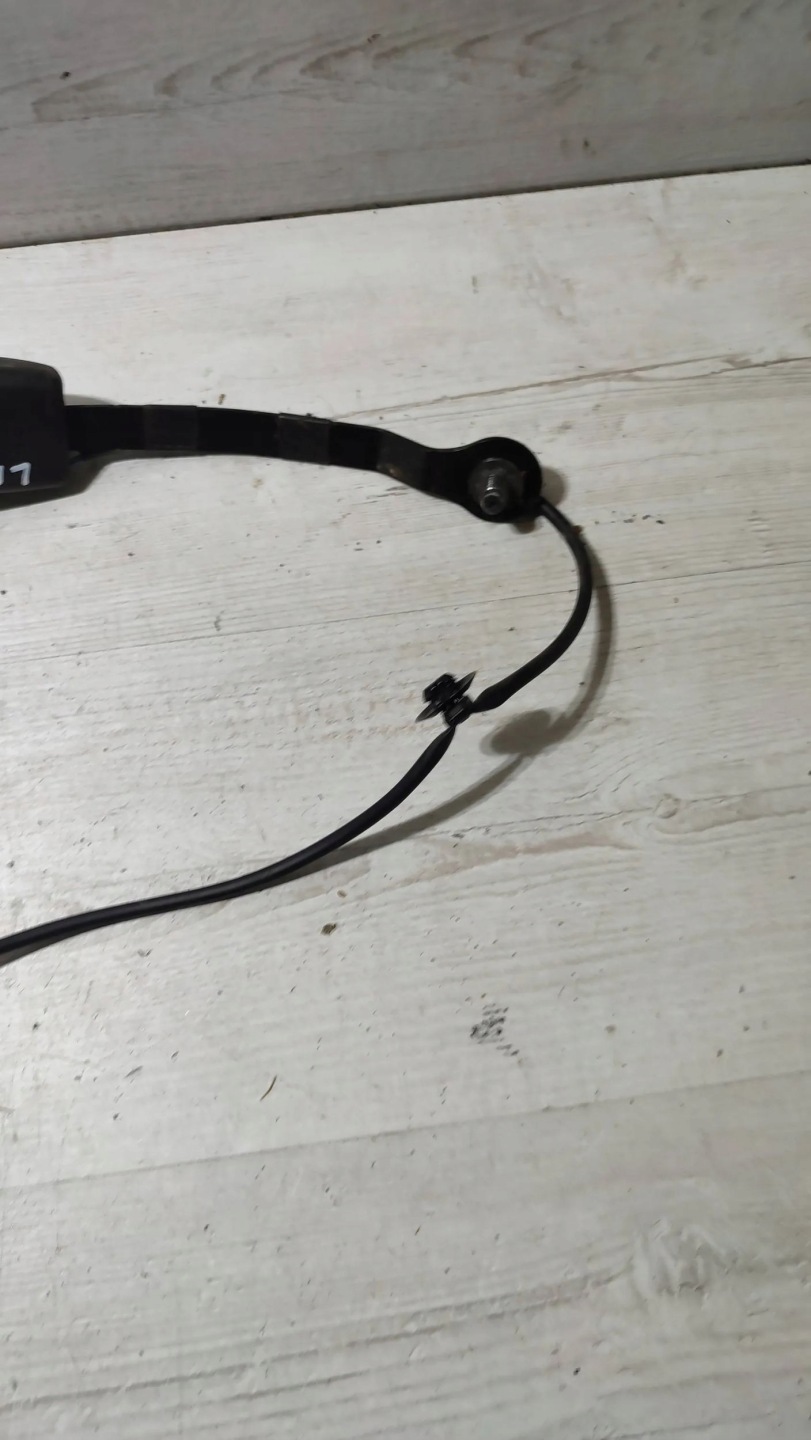 Renault Kadjar 17r 1.5dci front side left Klamra supports safety