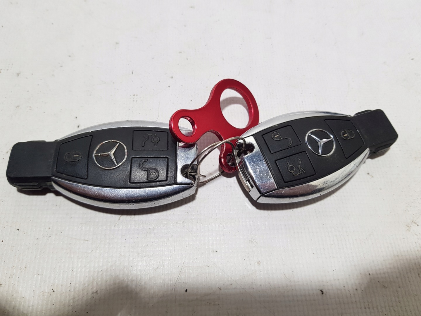 ignition + 2X key MERCEDES CLS W218 2189053401