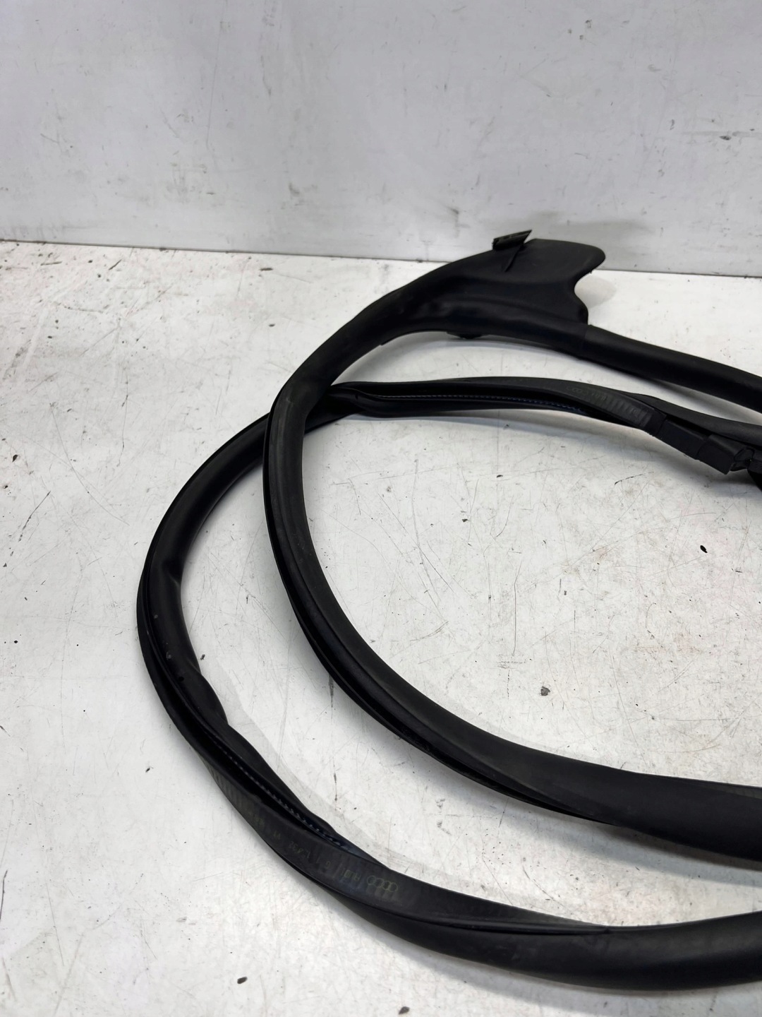 gasket door right front AUDI A5 8T 8T8831708C