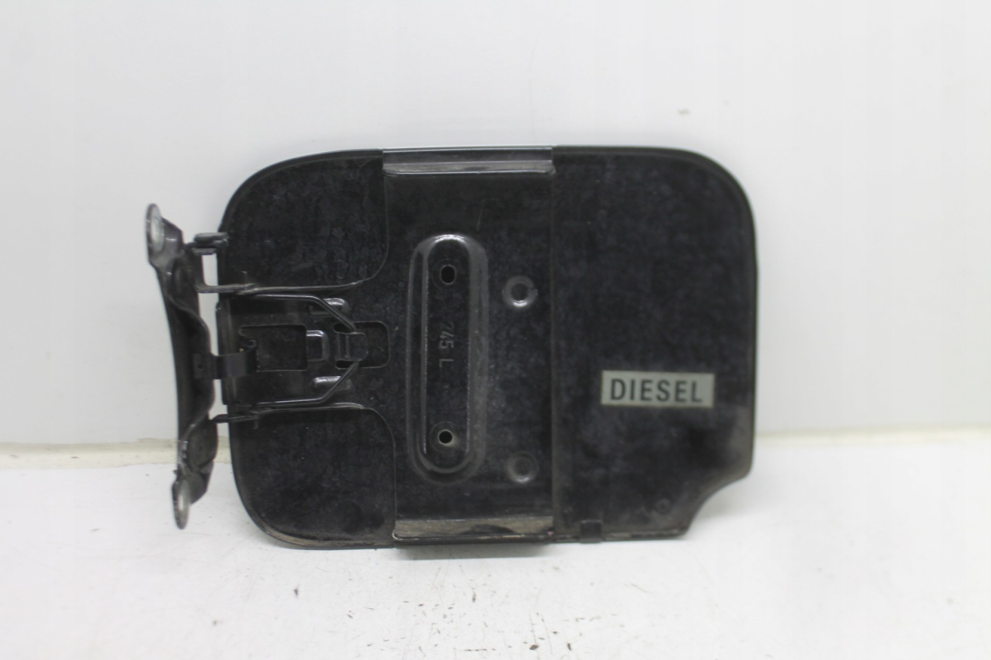 Tankklappe des Kraftstoffsbehälters DACIA LOGAN II NV676