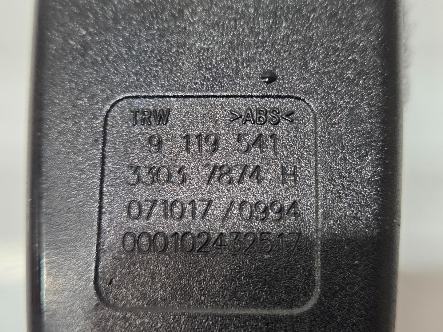 gurtstraffer links vorne BMW E87 9119541