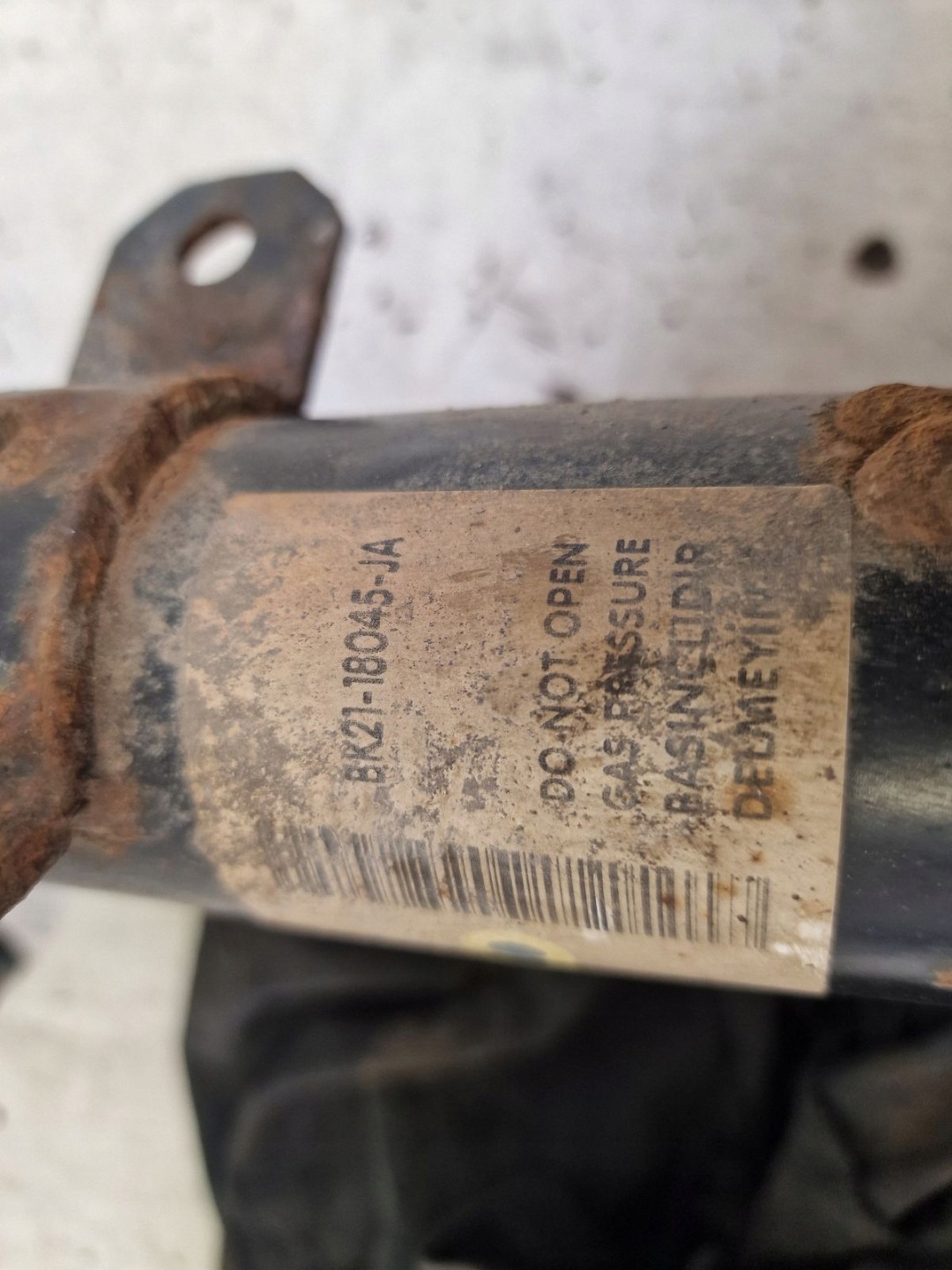 shock absorber front front left Ford Transit Custom 2,2 TDCI