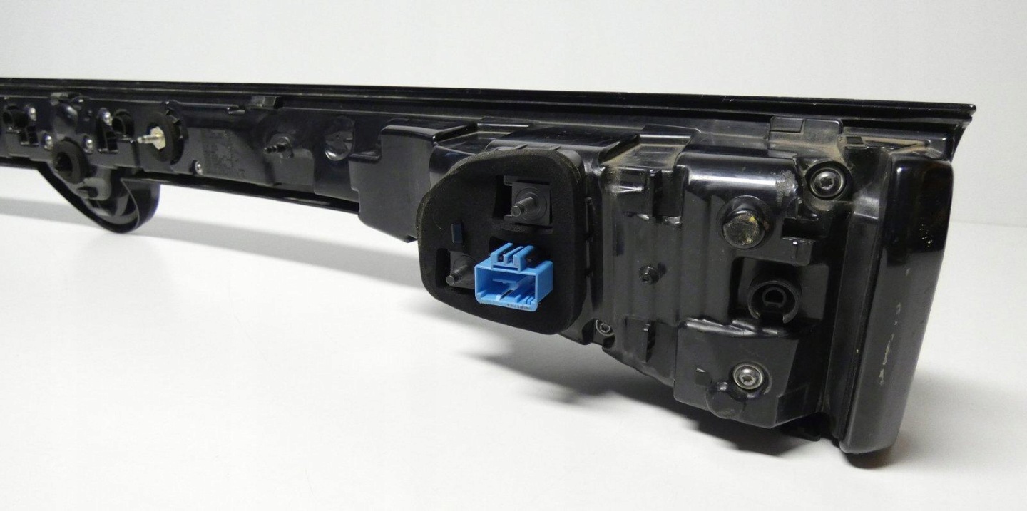 VW TAYRON II 2 57L945307A 2024- cap light rear LED