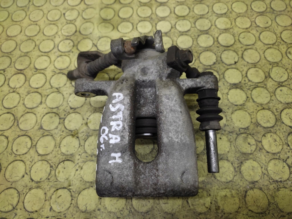 OPEL ASTRA H 1.9 JTD caliper brake right rear part