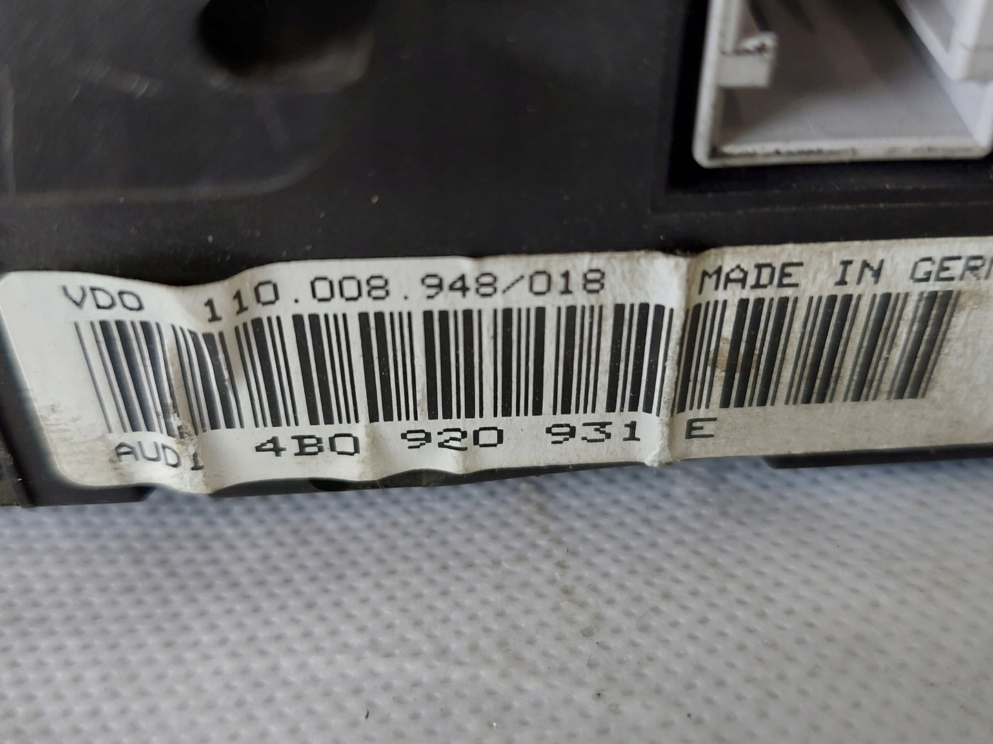 dials clock AUDI A6 C5 4.2 V8 4B0920931E