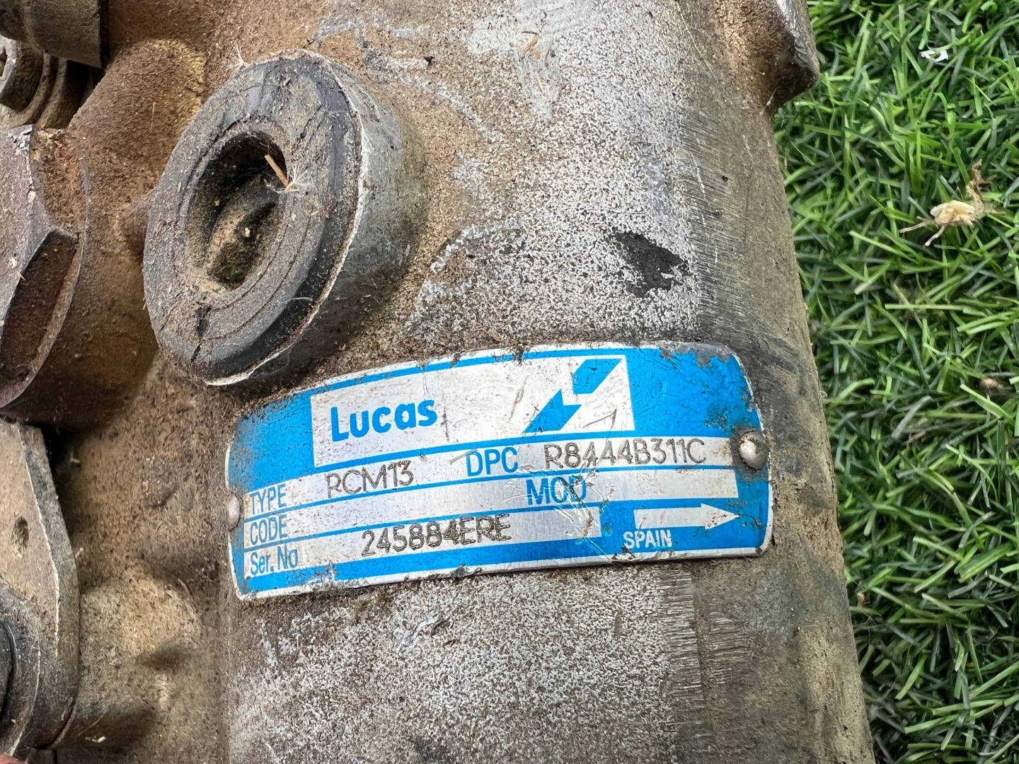 LUCAS injection pump R8444B311C 245884ERE RCM13 original