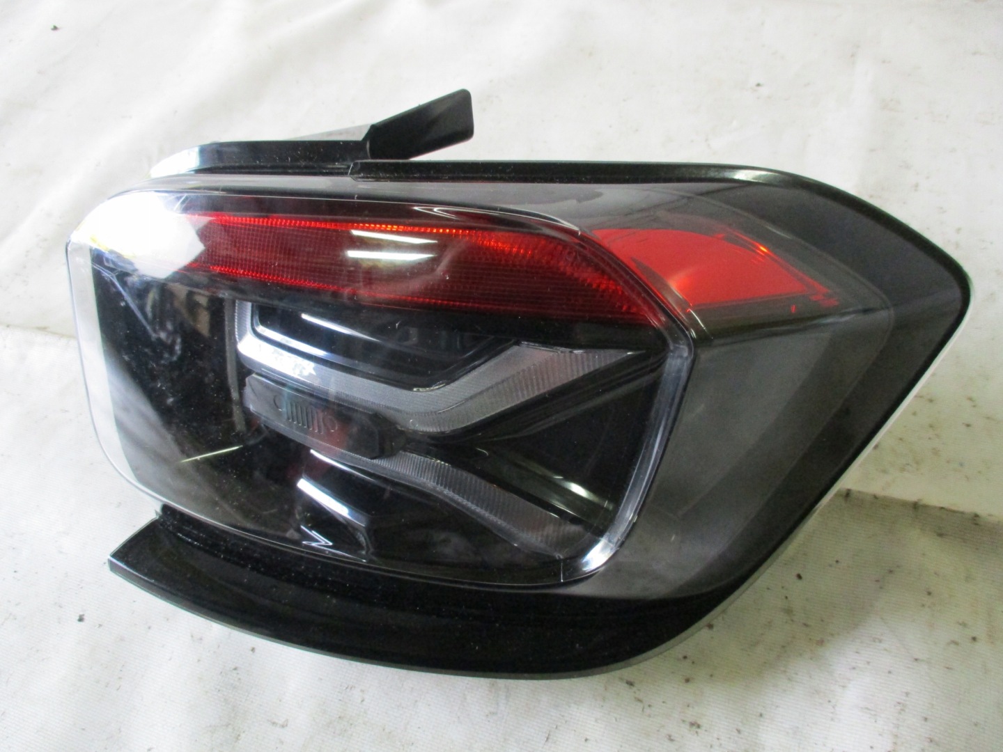 light right rear part Jeep AVENGER L709110