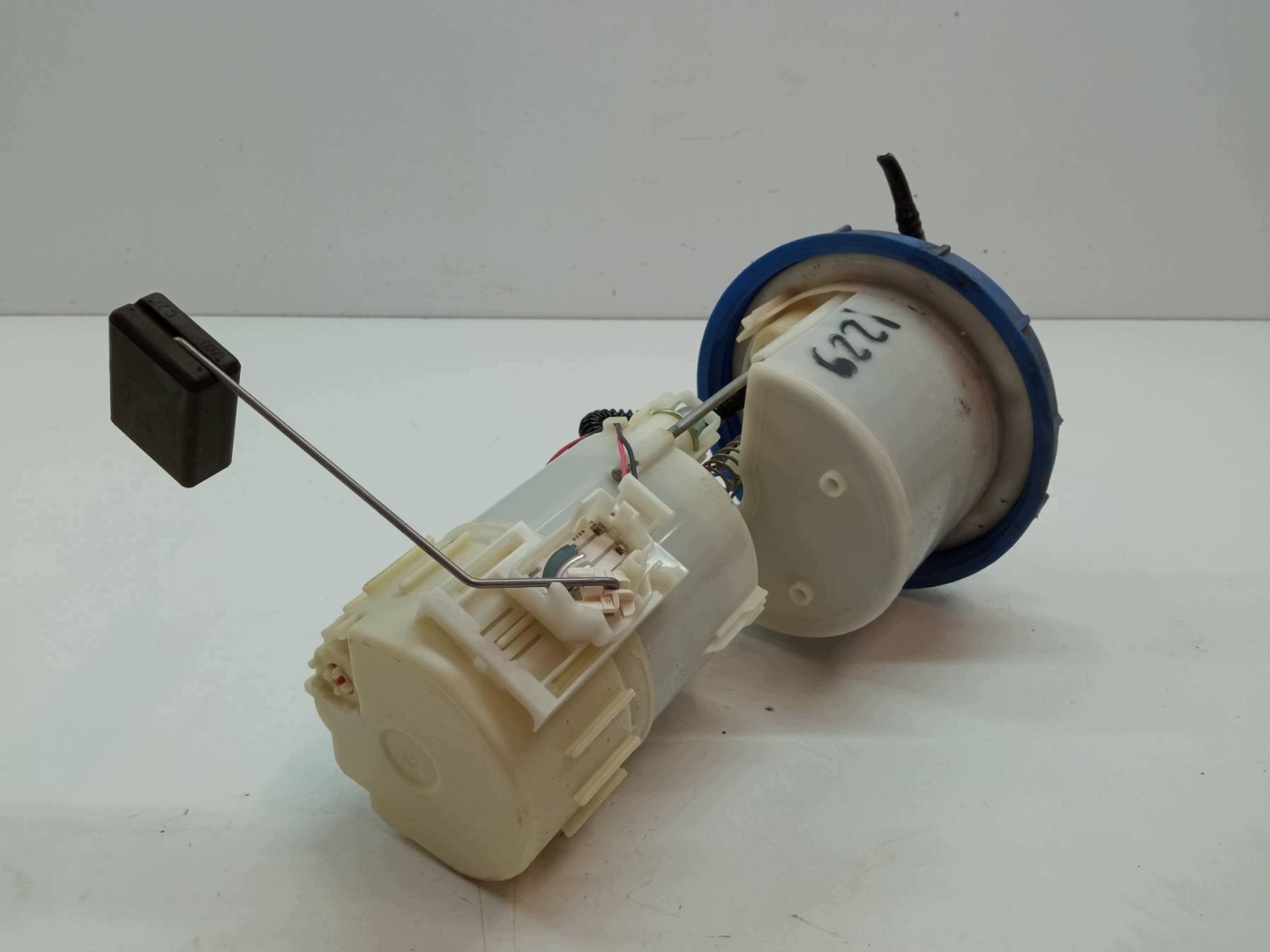 feed pump 77020-0H030 Toyota Aygo and (2005-2014)