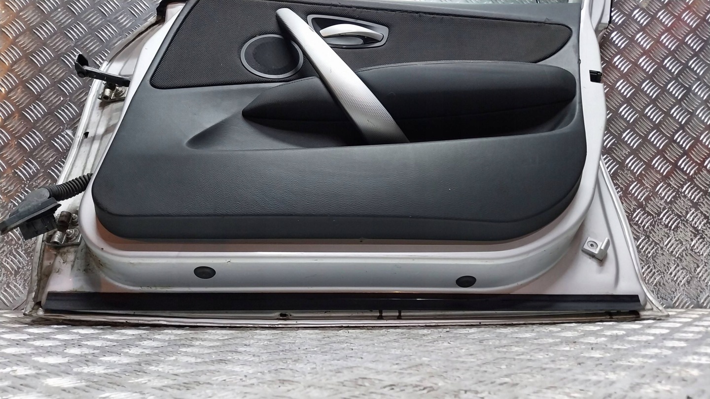 Tür vorne rechts BMW 1 E87 04