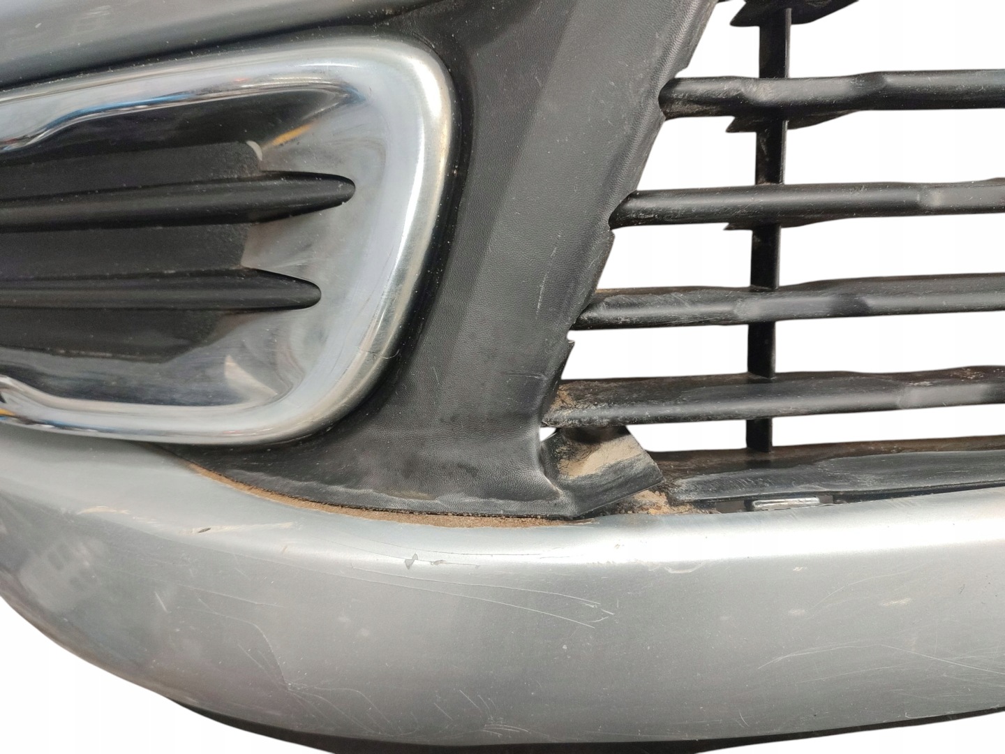 bumper front CITROEN C3 PICASSO LAK: EZRC (09-12)