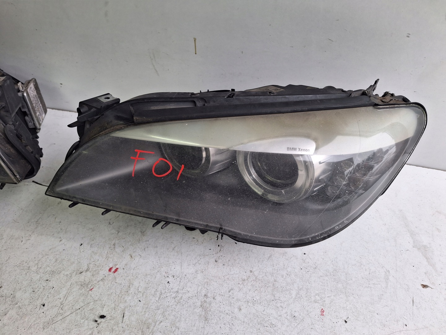 BMW 7 F01 F02 08-12 light left XENON UK