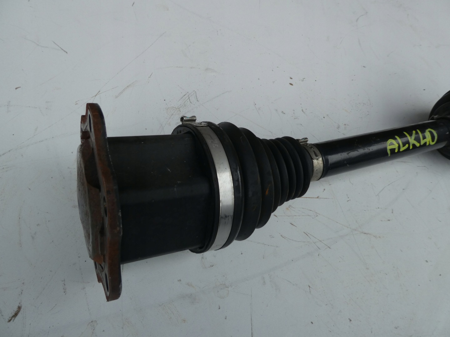 AUDI Q7 4M semi-axis front 4M0407271D