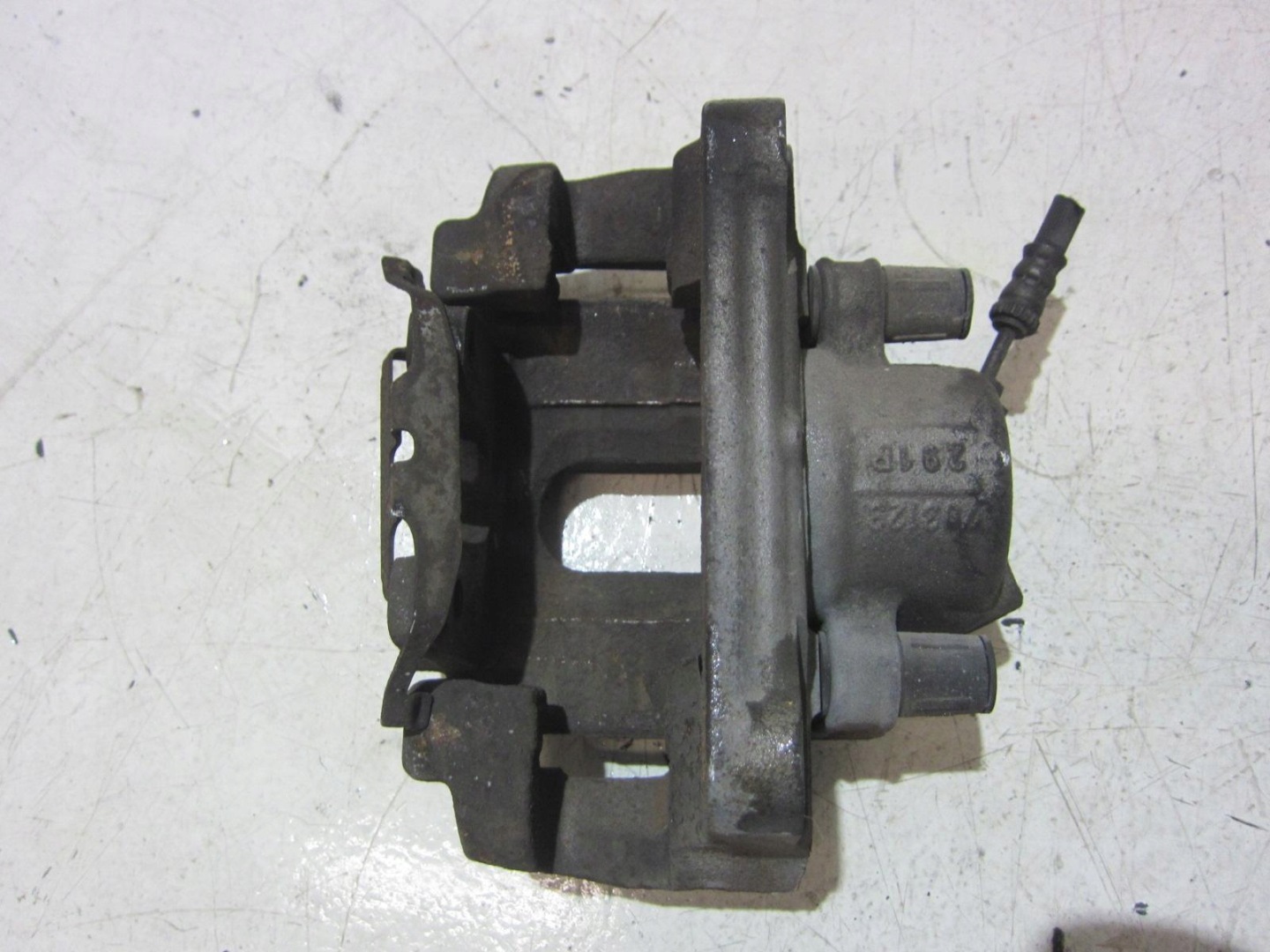 BMW X3 F25 X4 caliper brake right front 6790922