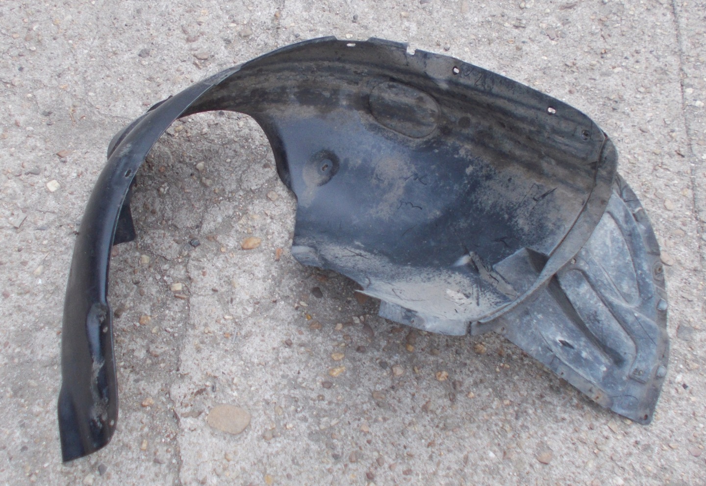 SKODA ROOMSTER 1.6 TDI 10R mudguard right front
