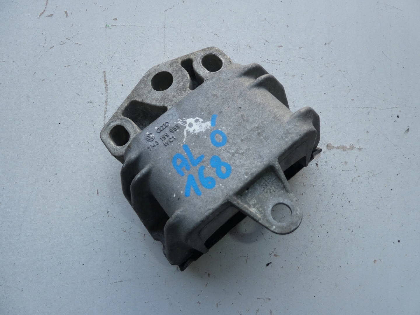 engine mount VW SHARAN and LIFT 7M3199555
