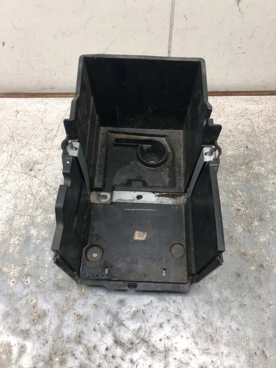 Obal akumulátora FORD FOCUS MK3 AM51-10723-AD