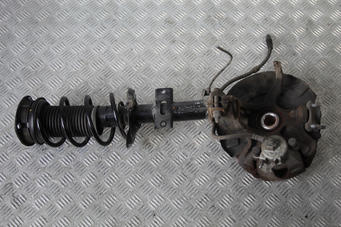 swing McPherson right front SKODA SCALA 657 1,0 TGI