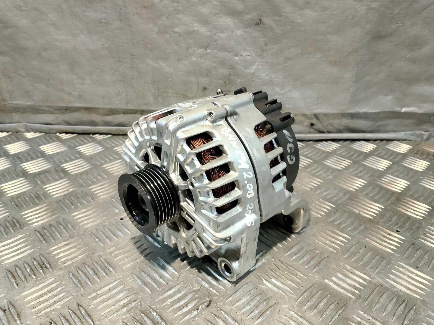 alternátor BMW E90 E91 2.0 B