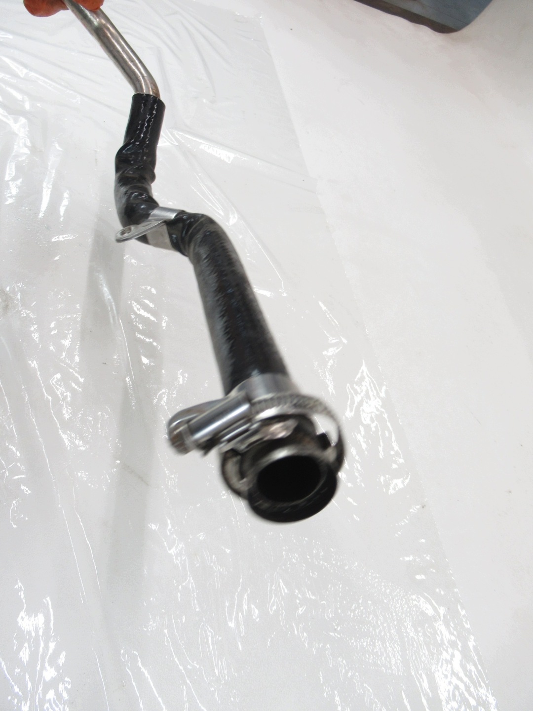 Schlauch des Kühlers Gase EGR BMW E70 E71 E90 E91 92 F01 F07 F10 F11 N57