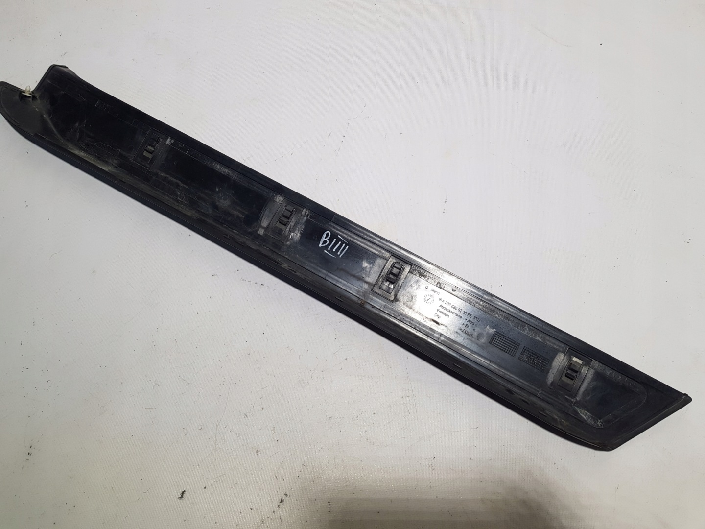 MERCEDES W207 right moulding cover threshold 2076800235